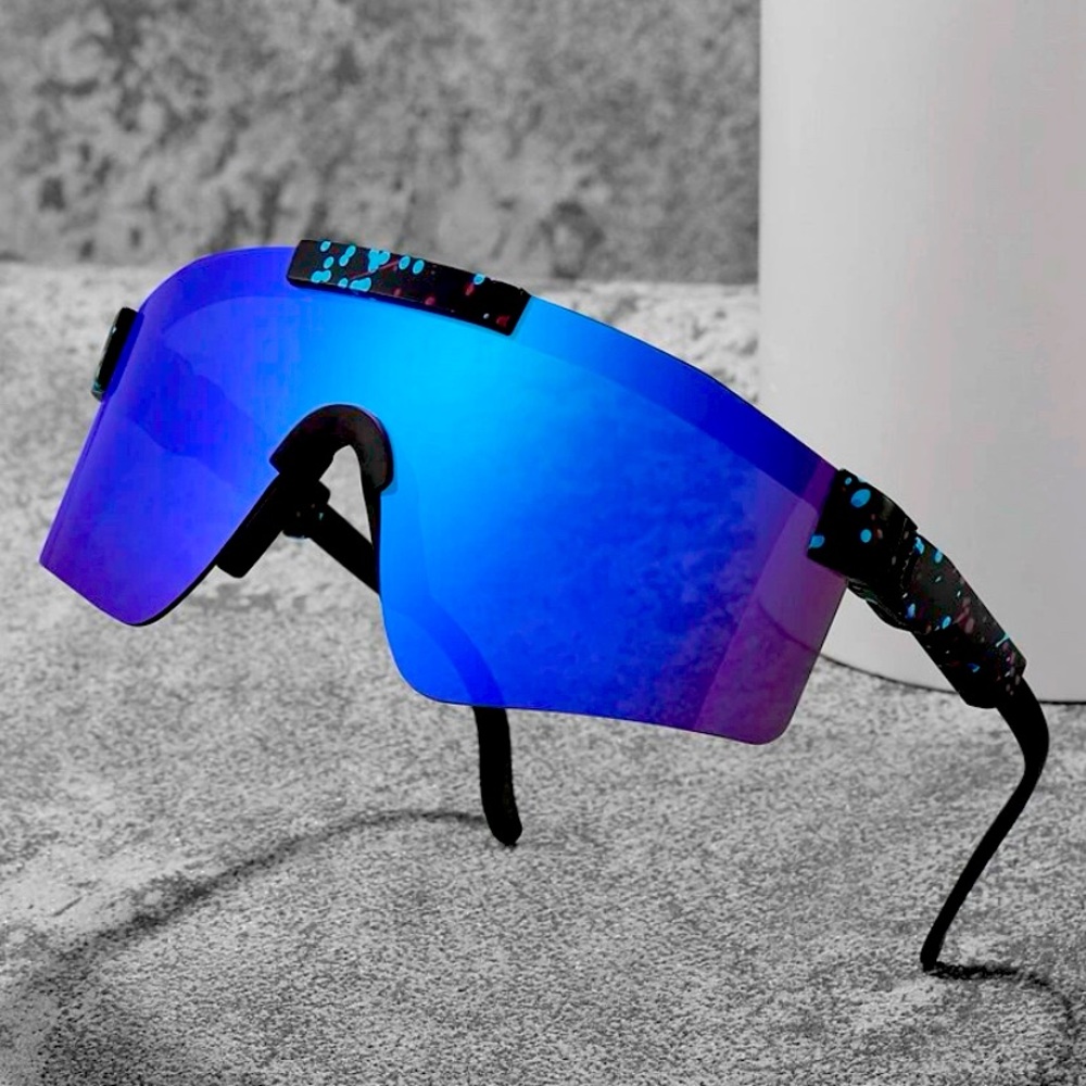 I’m selling pit vipers.